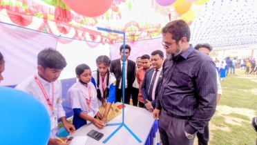 বগুড়ায় শিবগঞ্জে পদার্থবিজ্ঞান মেলা